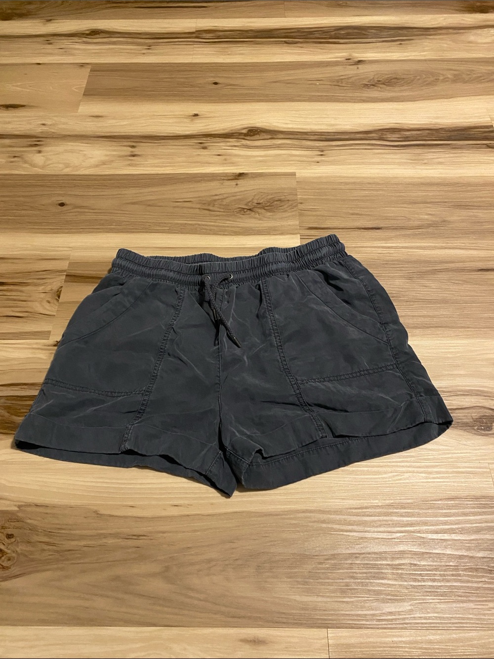 Universal Thread Olive Elastic-Waist Utility Shorts
